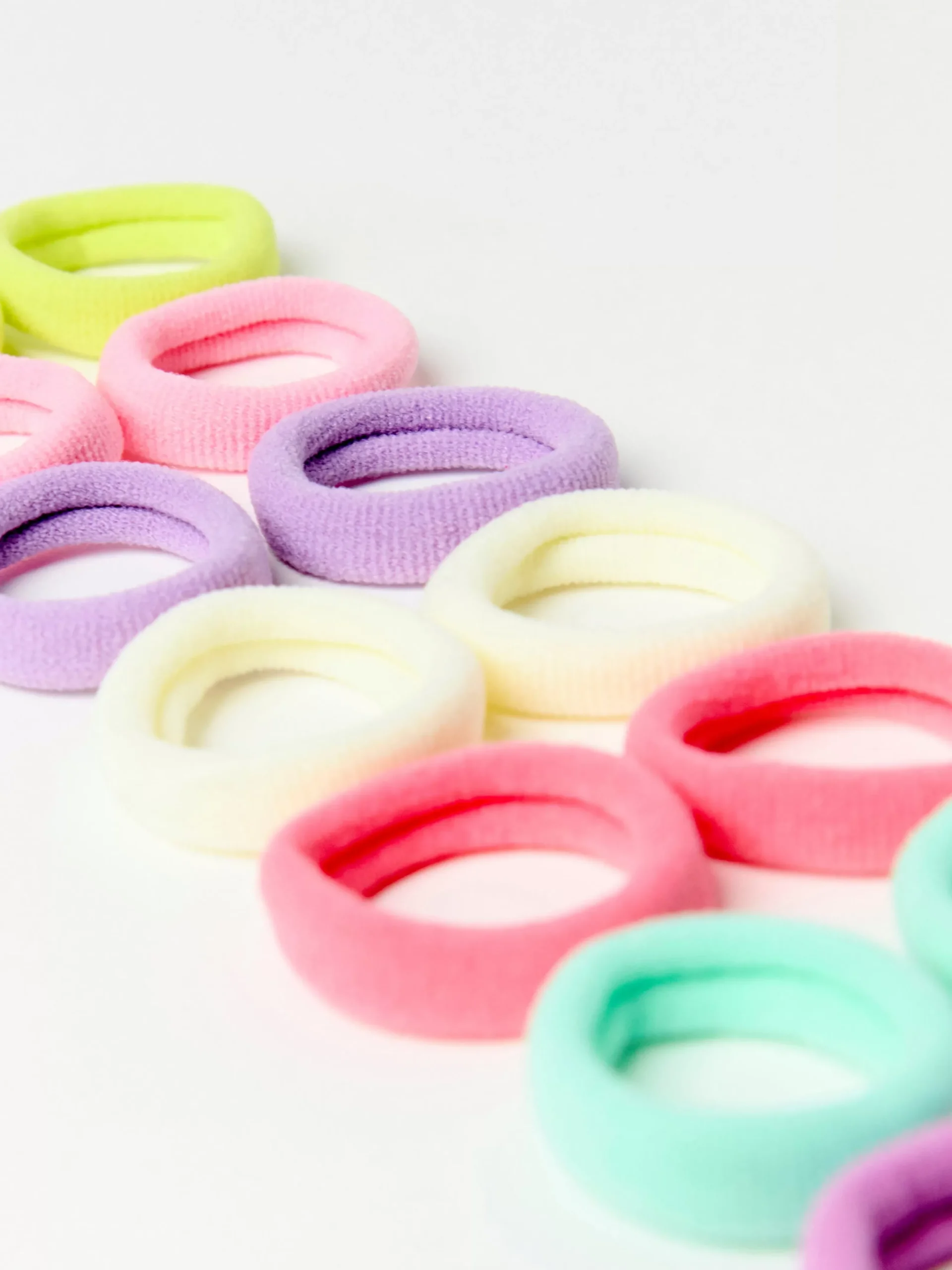 Accessoarer>Lindex 14-Pack Sma Harsnoddar Light Pink