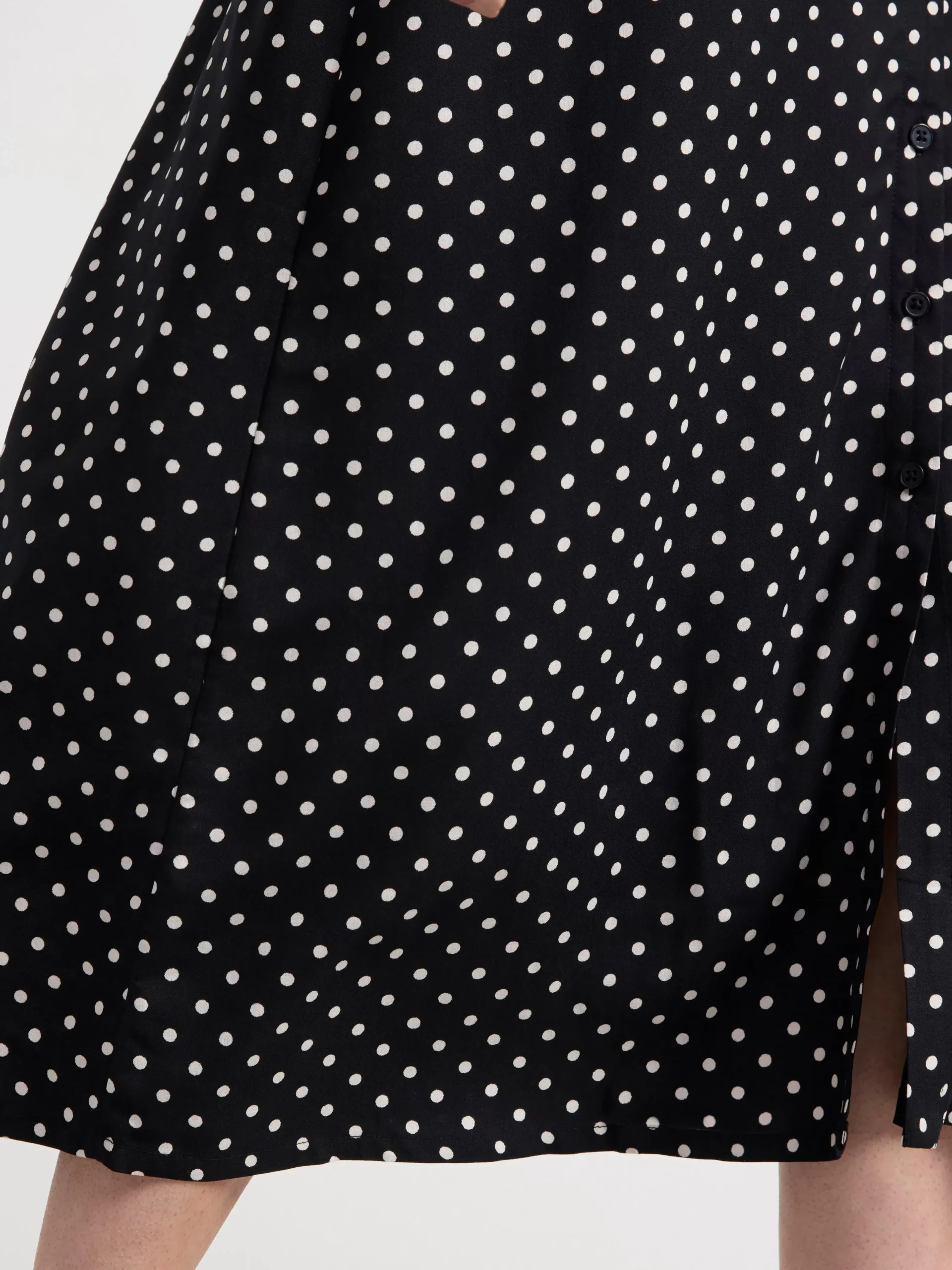 Klänningar>Lindex Prickig Midiklanning Med Puffarm Black