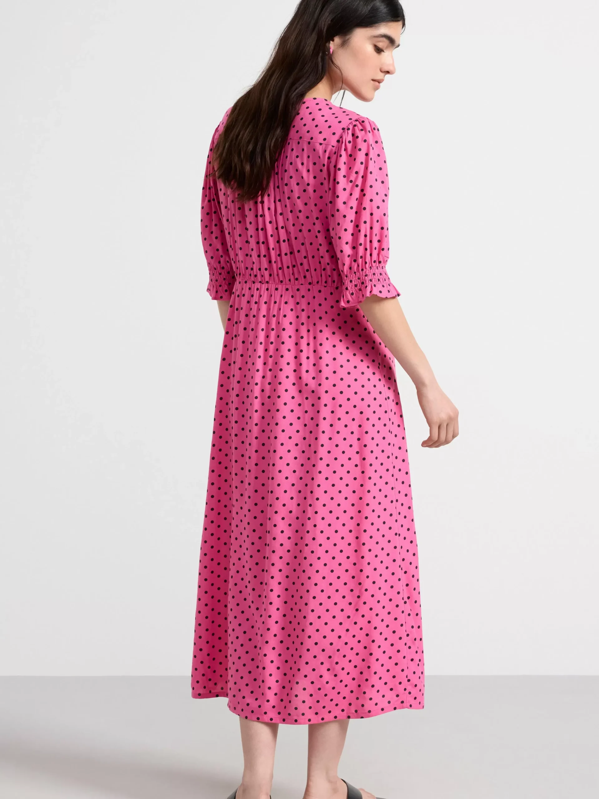 Klänningar>Lindex Prickig Midiklanning Med Puffarm Dark Pink