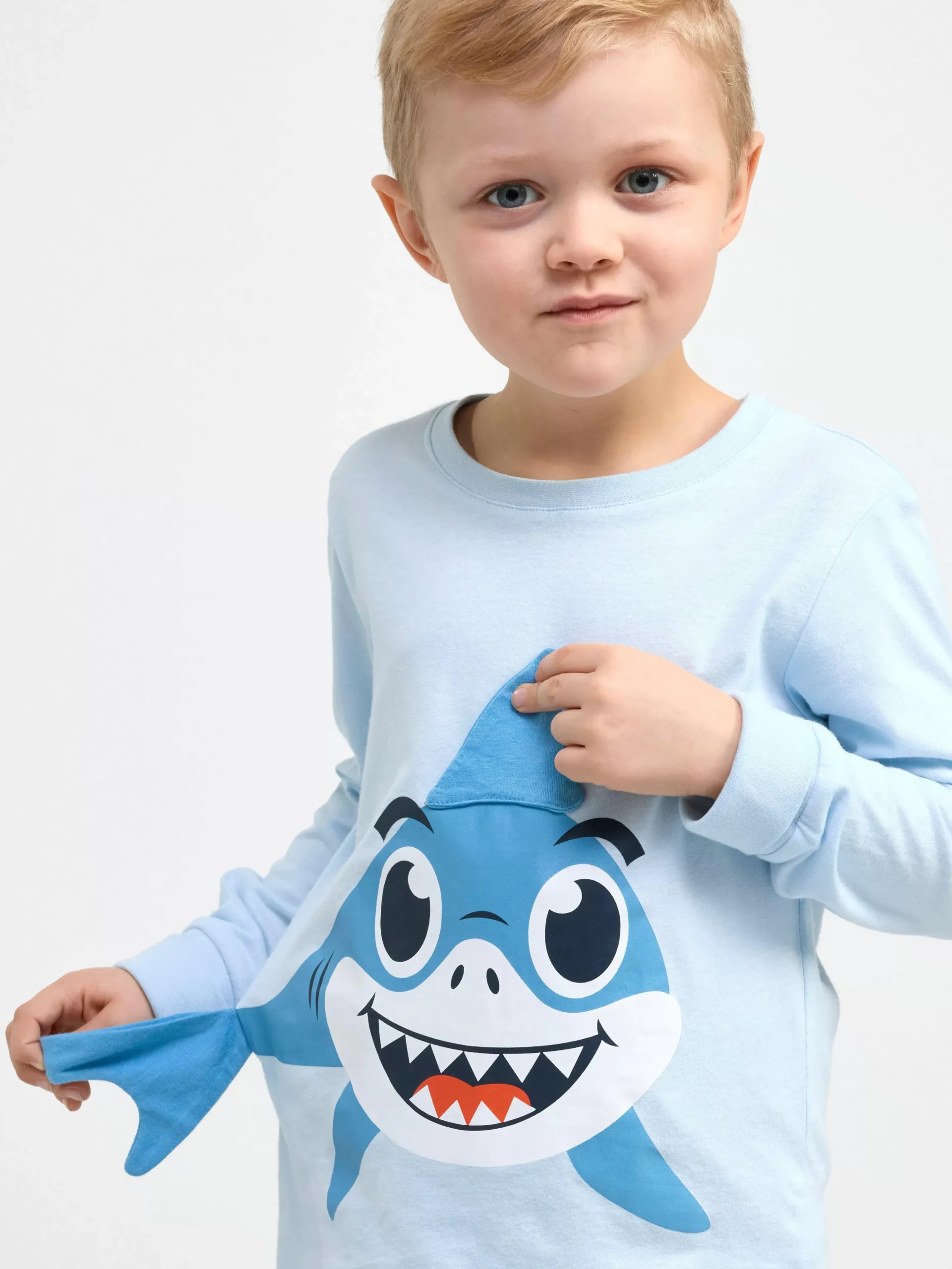 Nattplagg>Lindex Pyjamasset Med Hajar Light Blue