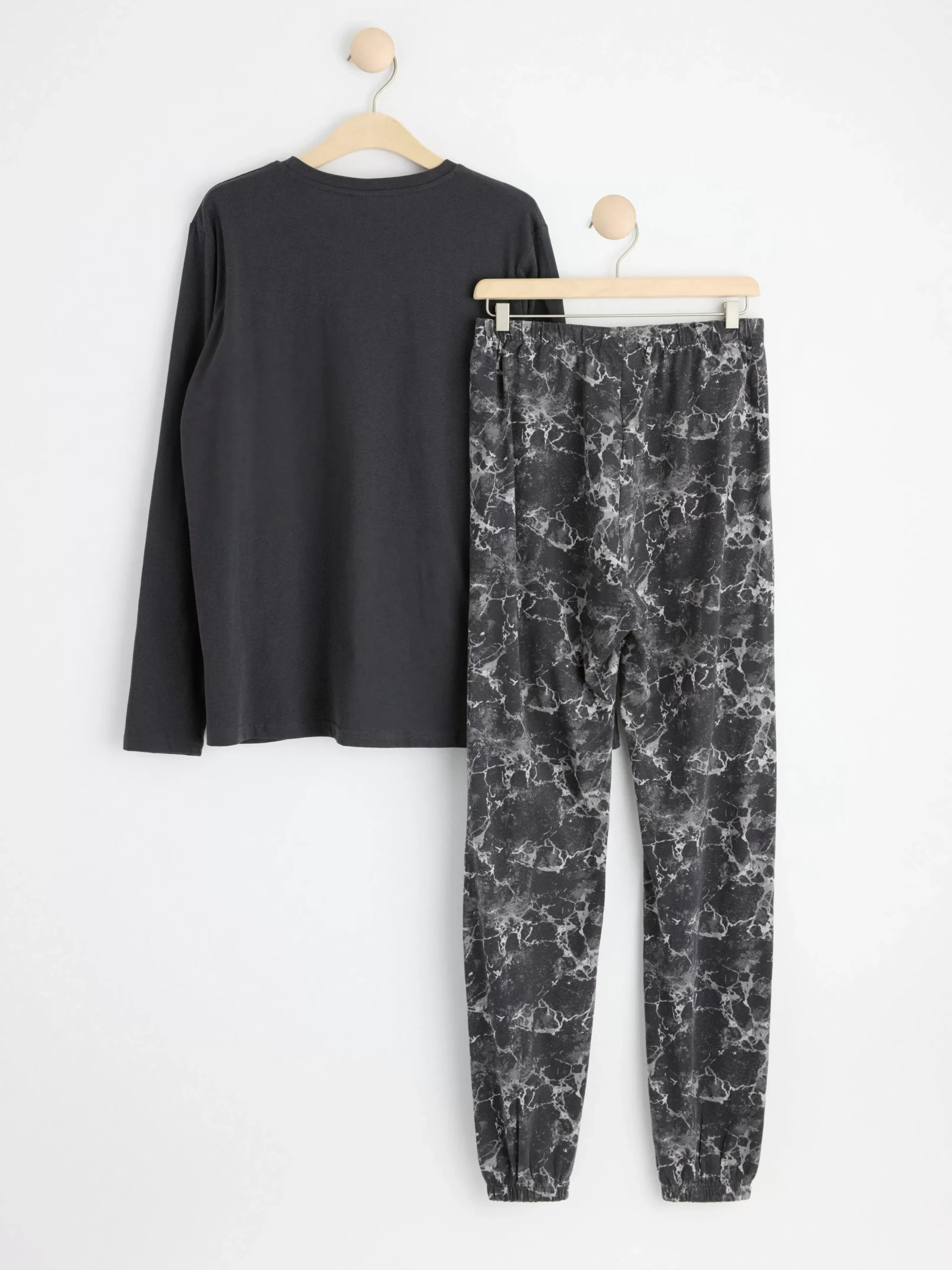 Nattplagg>Lindex Pyjamasset Med Langarmad Troja Och Byxa Offblack