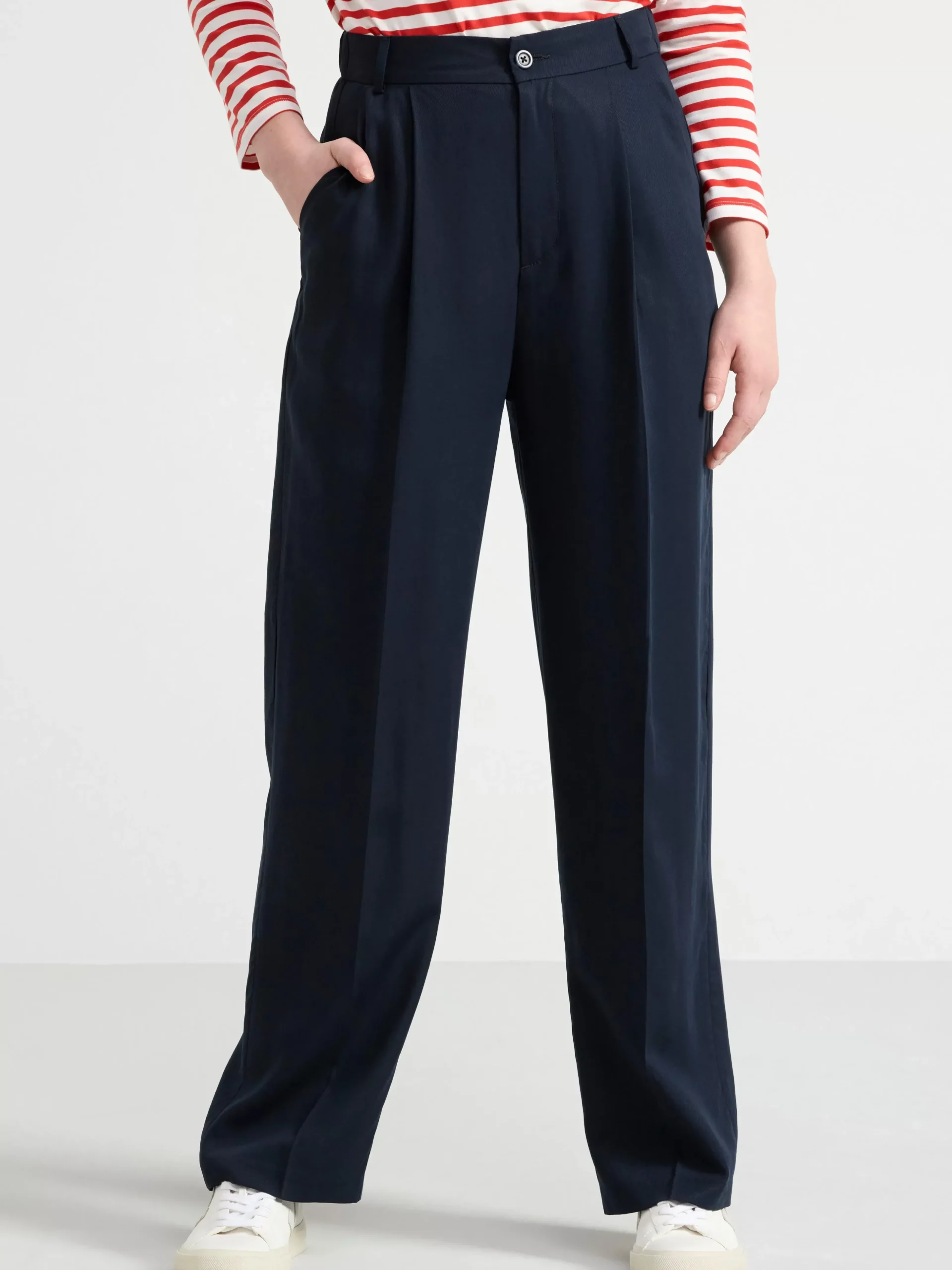 Byxor>Lindex Rak Byxa Med Hog Midja Dark Navy