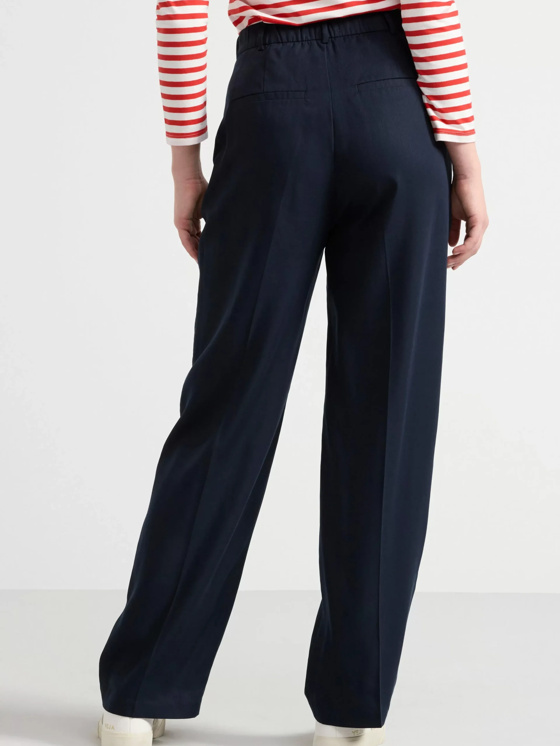 Byxor>Lindex Rak Byxa Med Hog Midja Dark Navy