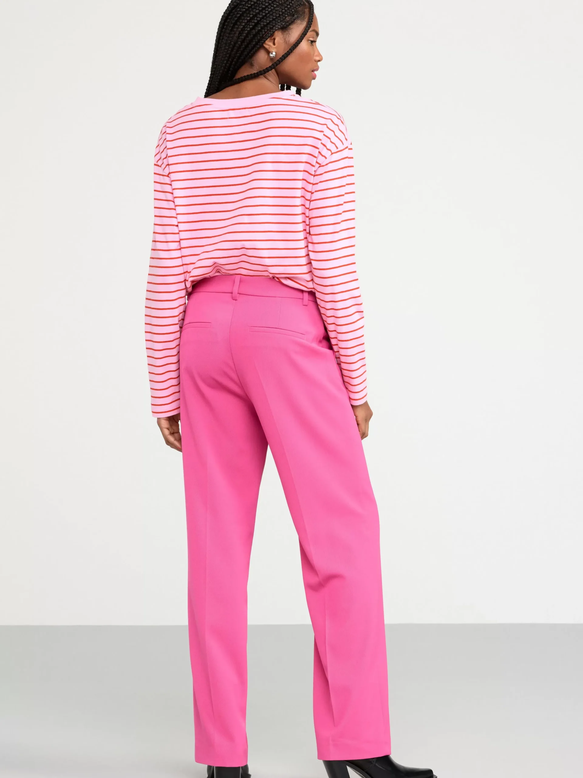 Byxor>Lindex Rak Byxa Med Normalhog Midja Pink