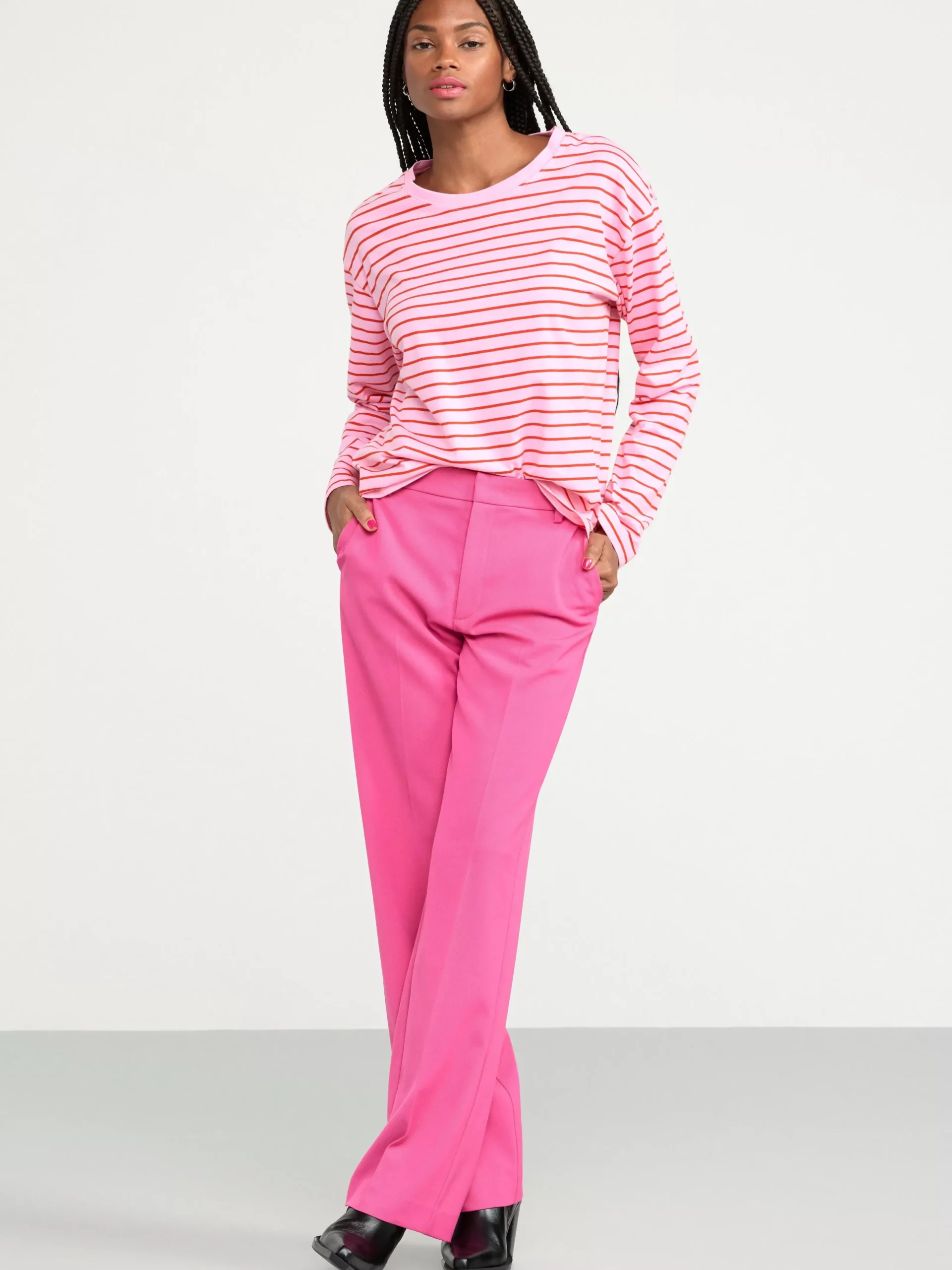 Byxor>Lindex Rak Byxa Med Normalhog Midja Pink