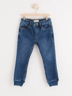 Jeans><noscript><img width=