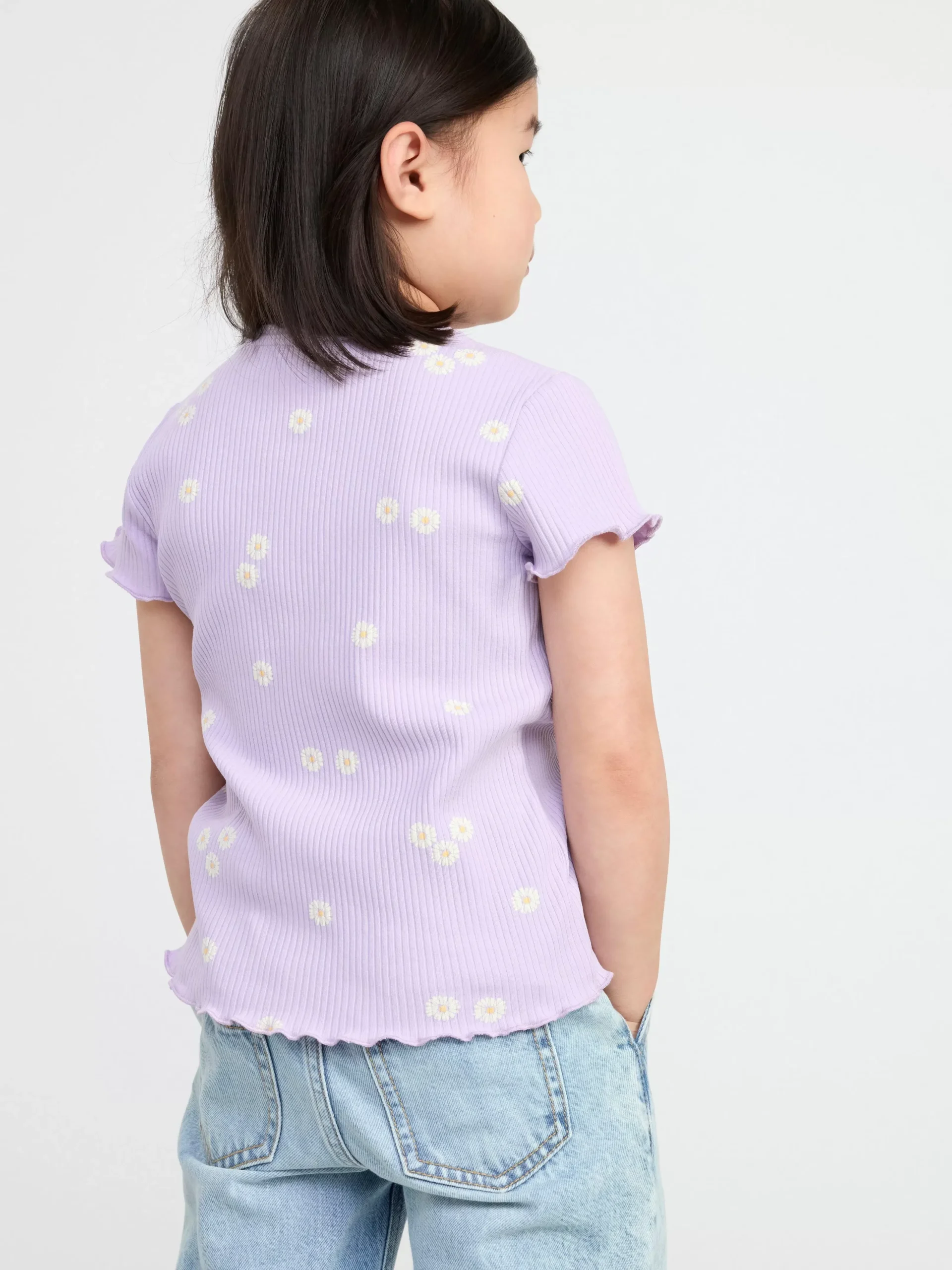 Toppar & T-Shirts>Lindex Ribbad Kortarmad Topp Med Blommor Light Lilac