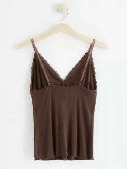 Nattplagg>Lindex Ribbat Linne Dark Dusty Brown