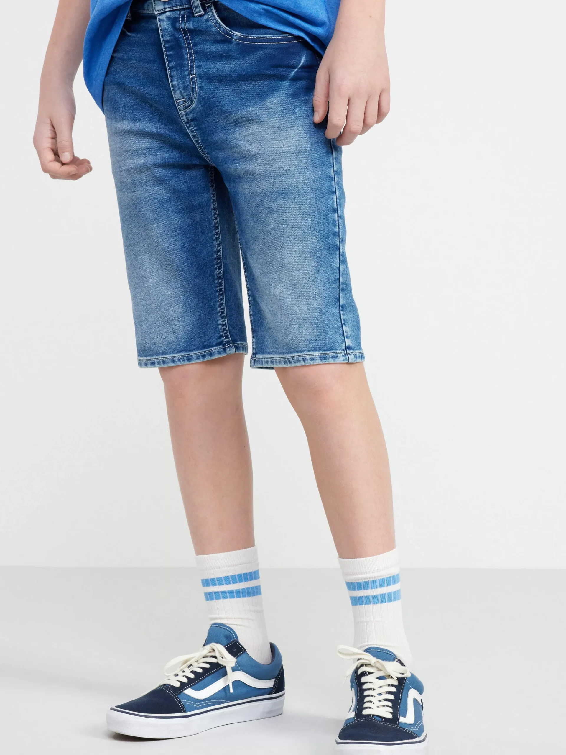 Byxor & Leggings>Lindex Sam Jeansshorts Med Normalhog Midja Och Smal Passform Denim