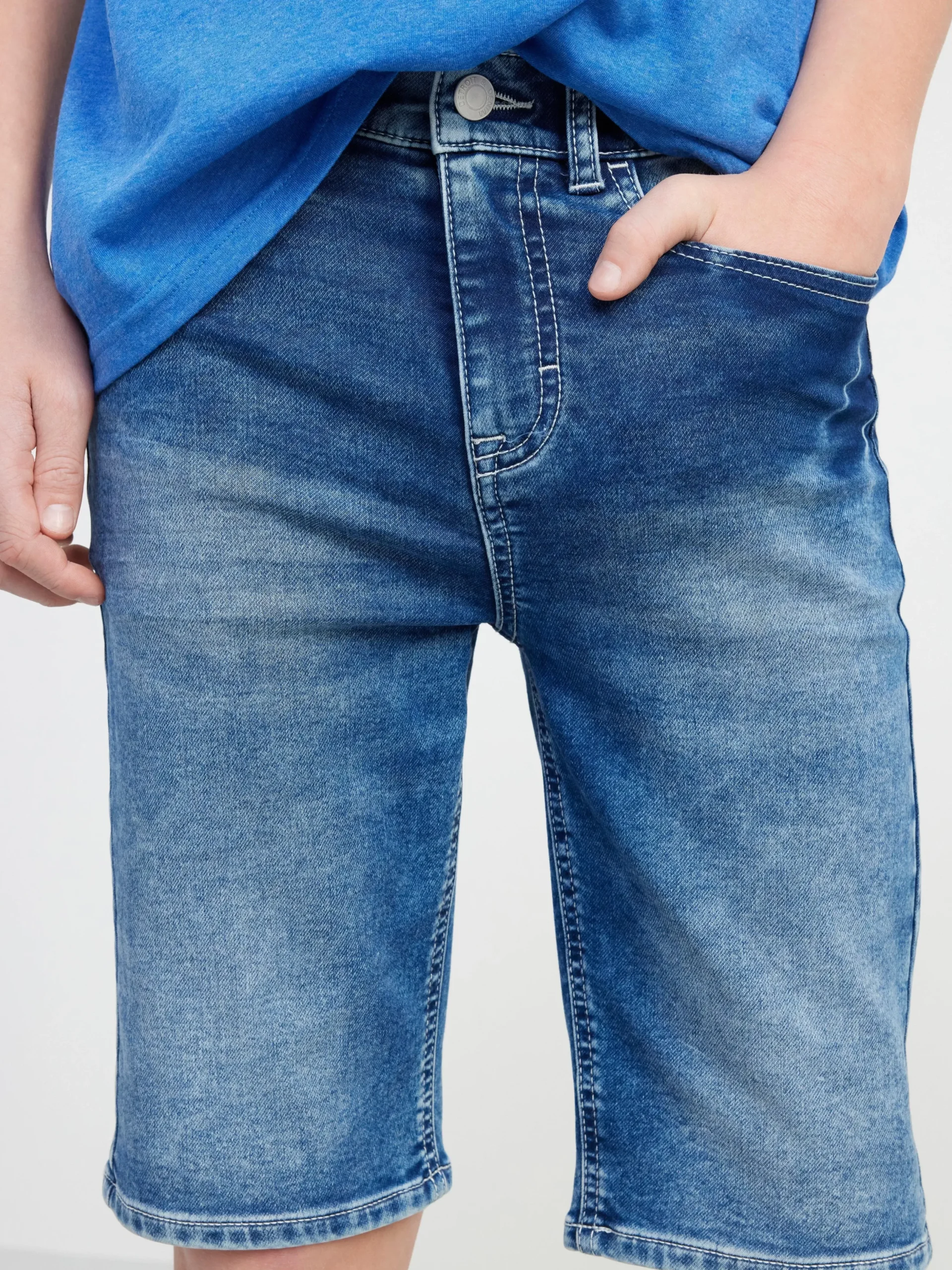 Byxor & Leggings>Lindex Sam Jeansshorts Med Normalhog Midja Och Smal Passform Denim