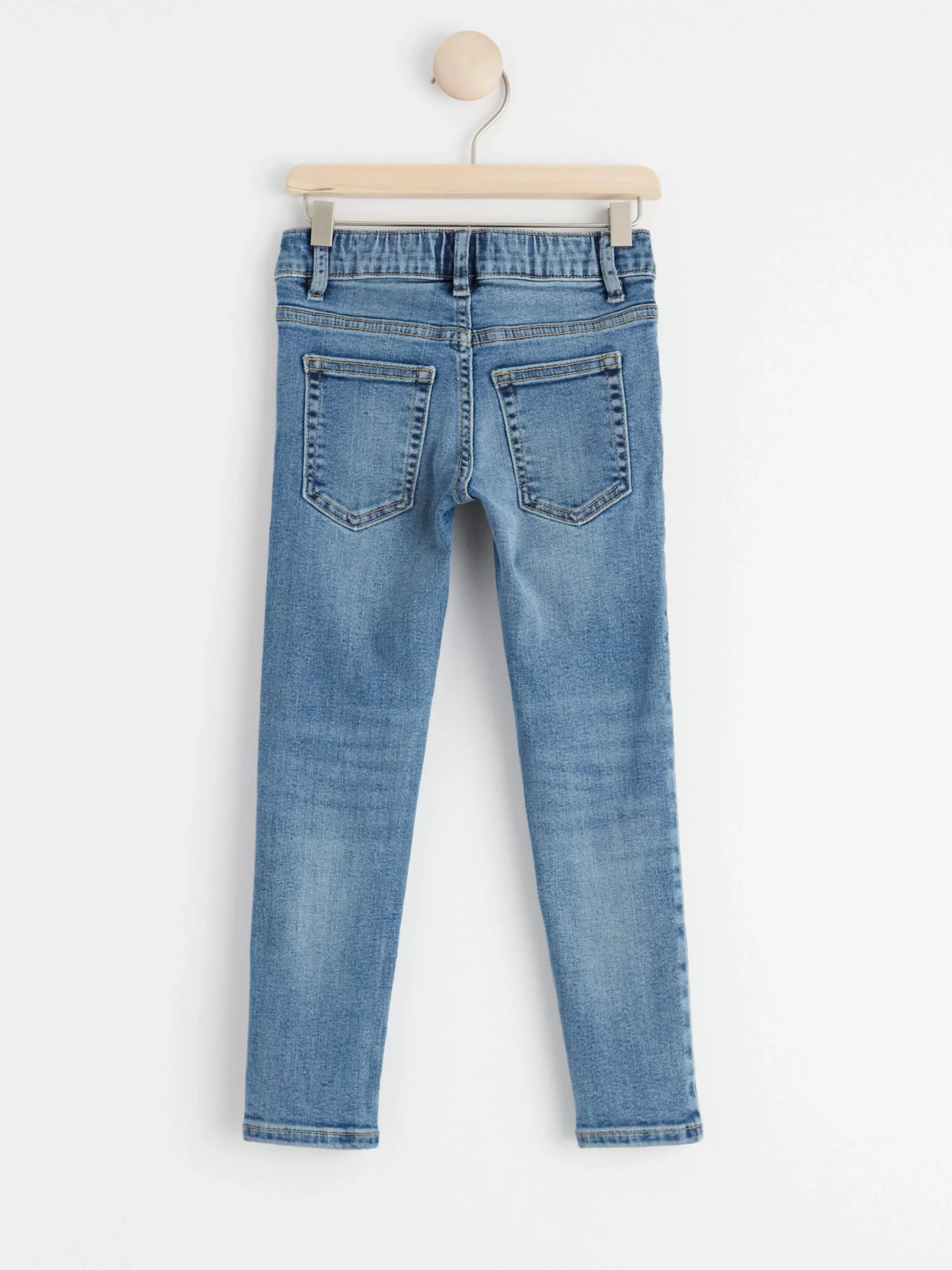 Jeans>Lindex Sam Superstretchiga Pull-Up-Jeans Med Slim Fit Och Normalhog Midja Light Denim