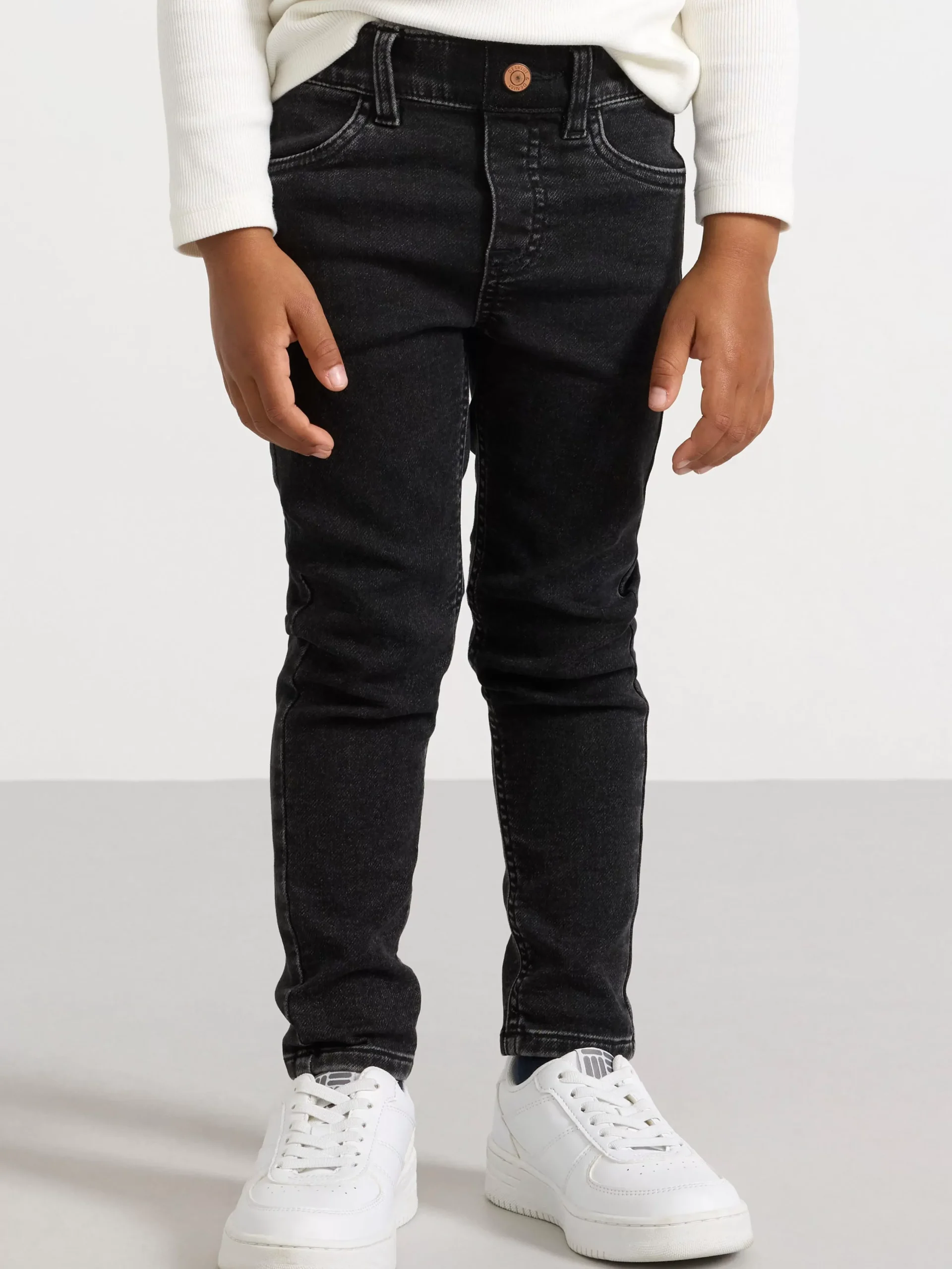 Jeans>Lindex Sam Superstretchiga Pull-Up-Jeans Med Slim Fit Och Normalhog Midja Black