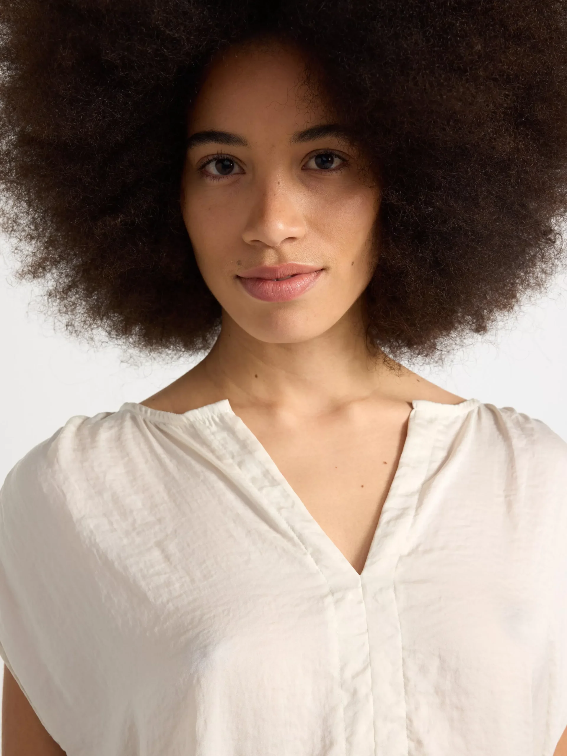 Toppar & T-Shirts>Lindex Satin- Och Trikatopp Light Beige