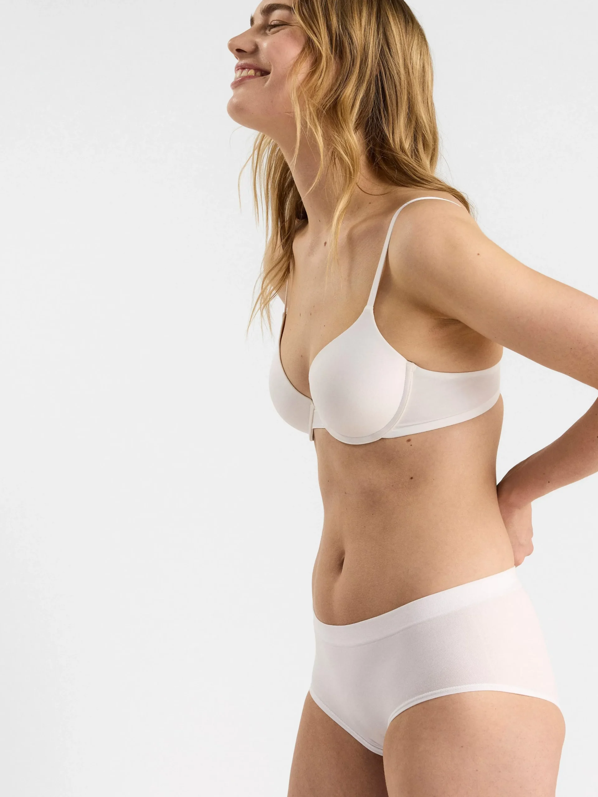 Trosor>Lindex Seamless Regular Waist Trosa White