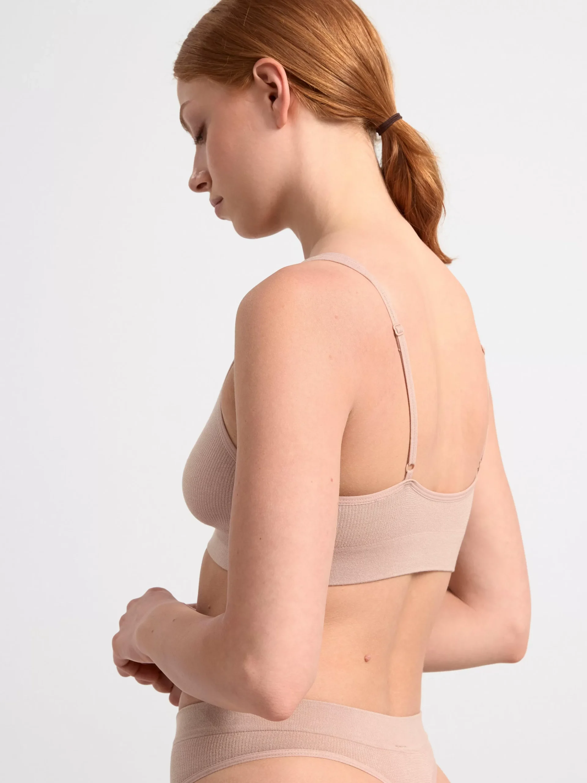Trosor>Lindex Seamless Stringtrosa Med Normalhog Midja Beige