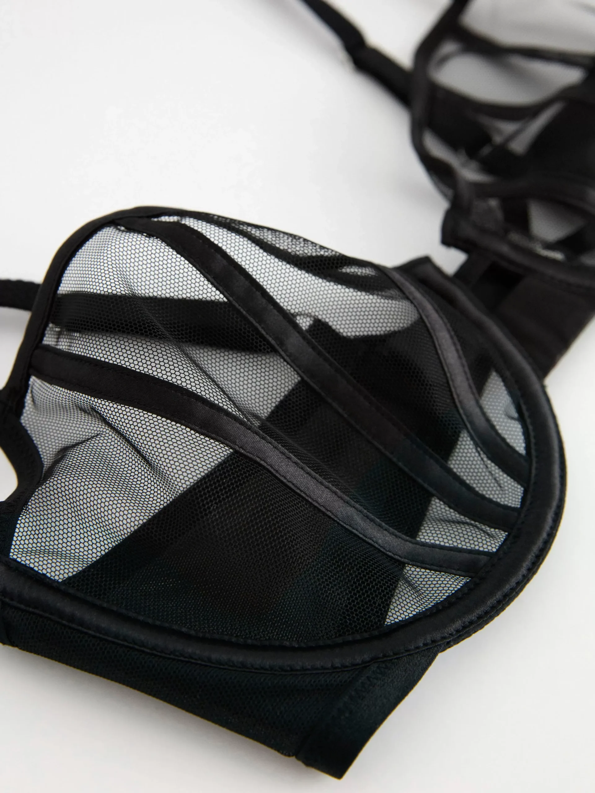 Bh>Lindex Senna Ovadderad Bh Med Mesh Black