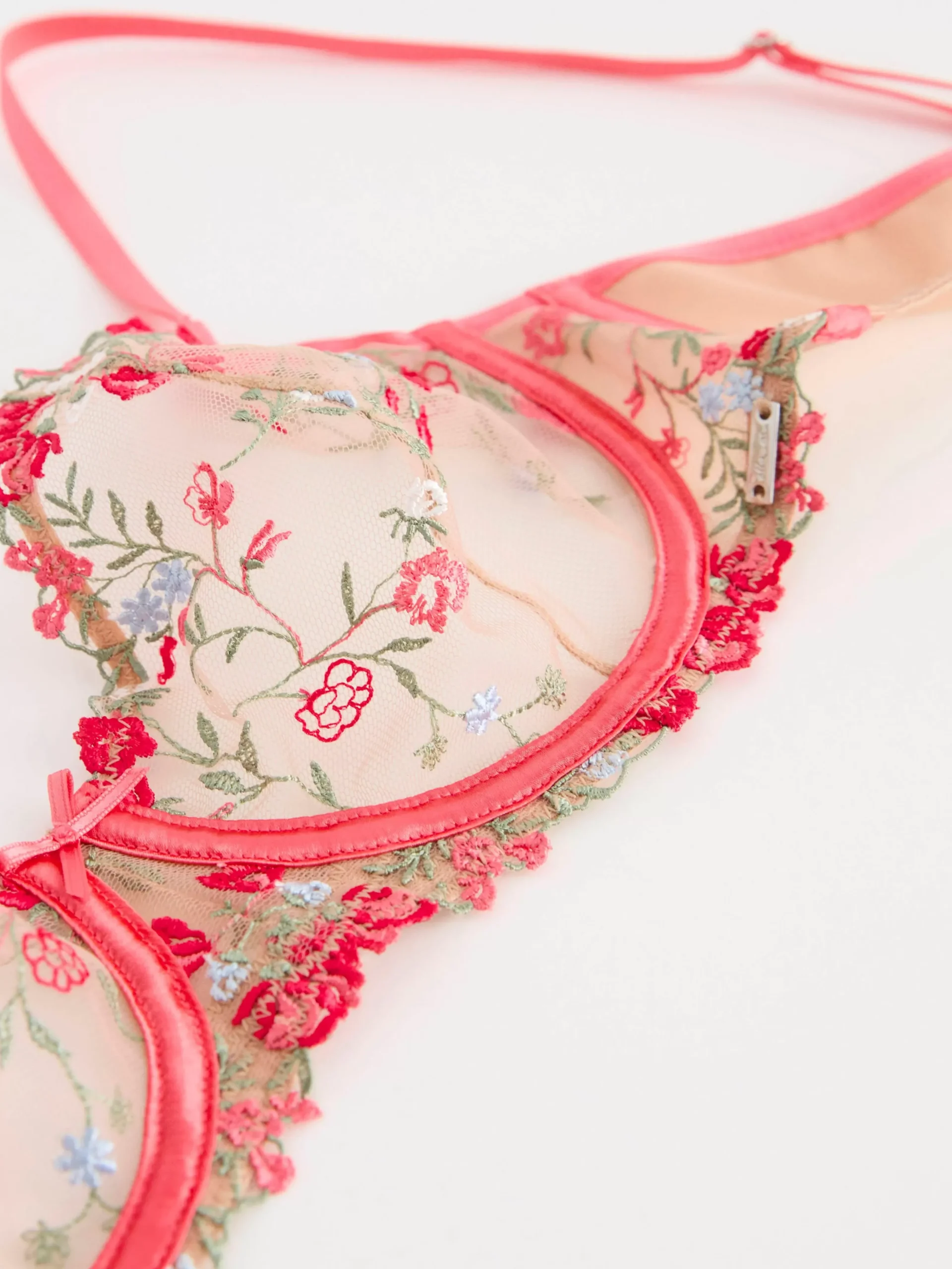 Bh>Lindex Senna Ovadderad Bh Med Spets Och Blommor Dark Pink