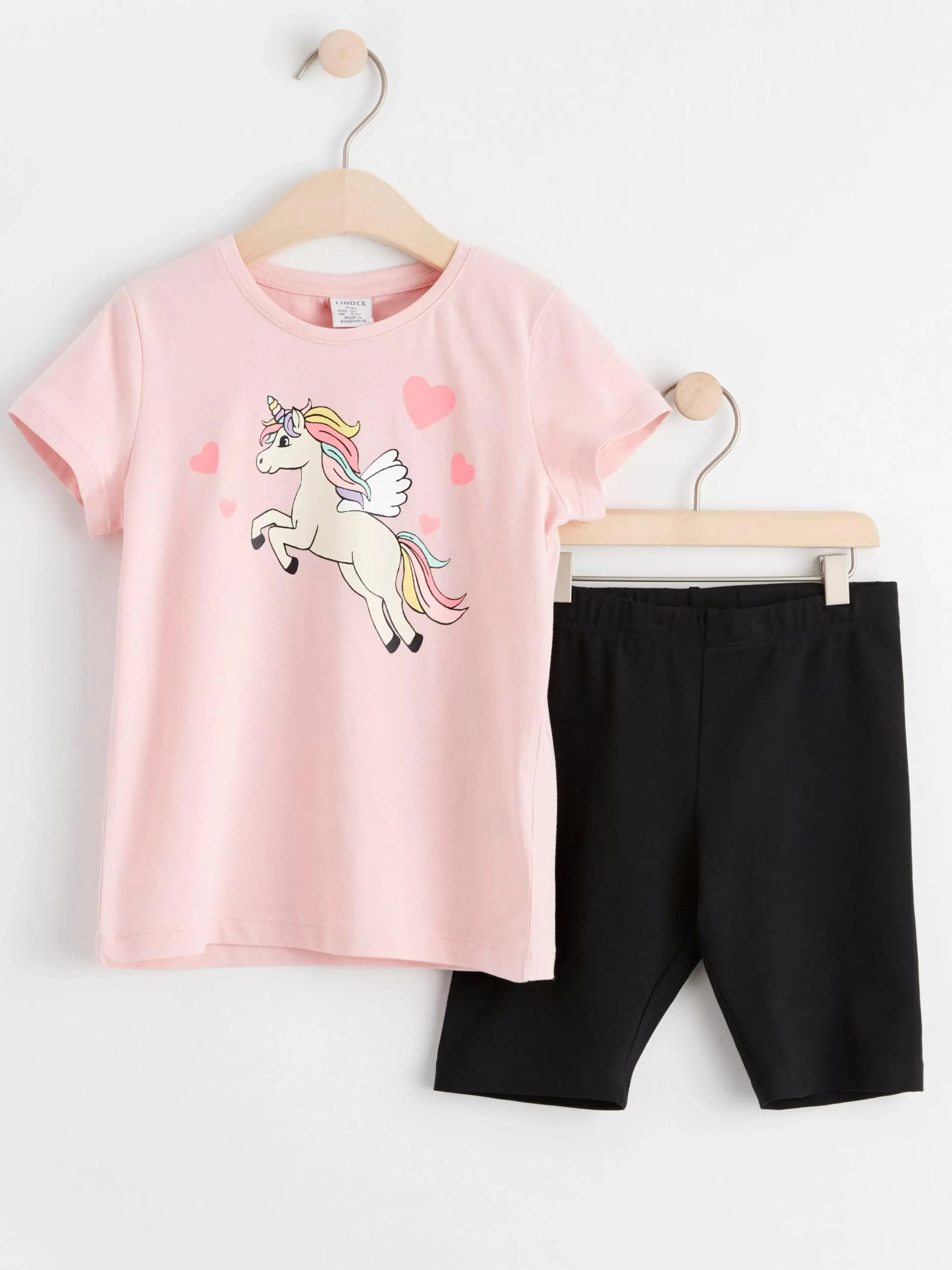 Toppar & T-Shirts>Lindex Set Med Kortarmad Topp Och Cykelshorts Light Dusty Pink