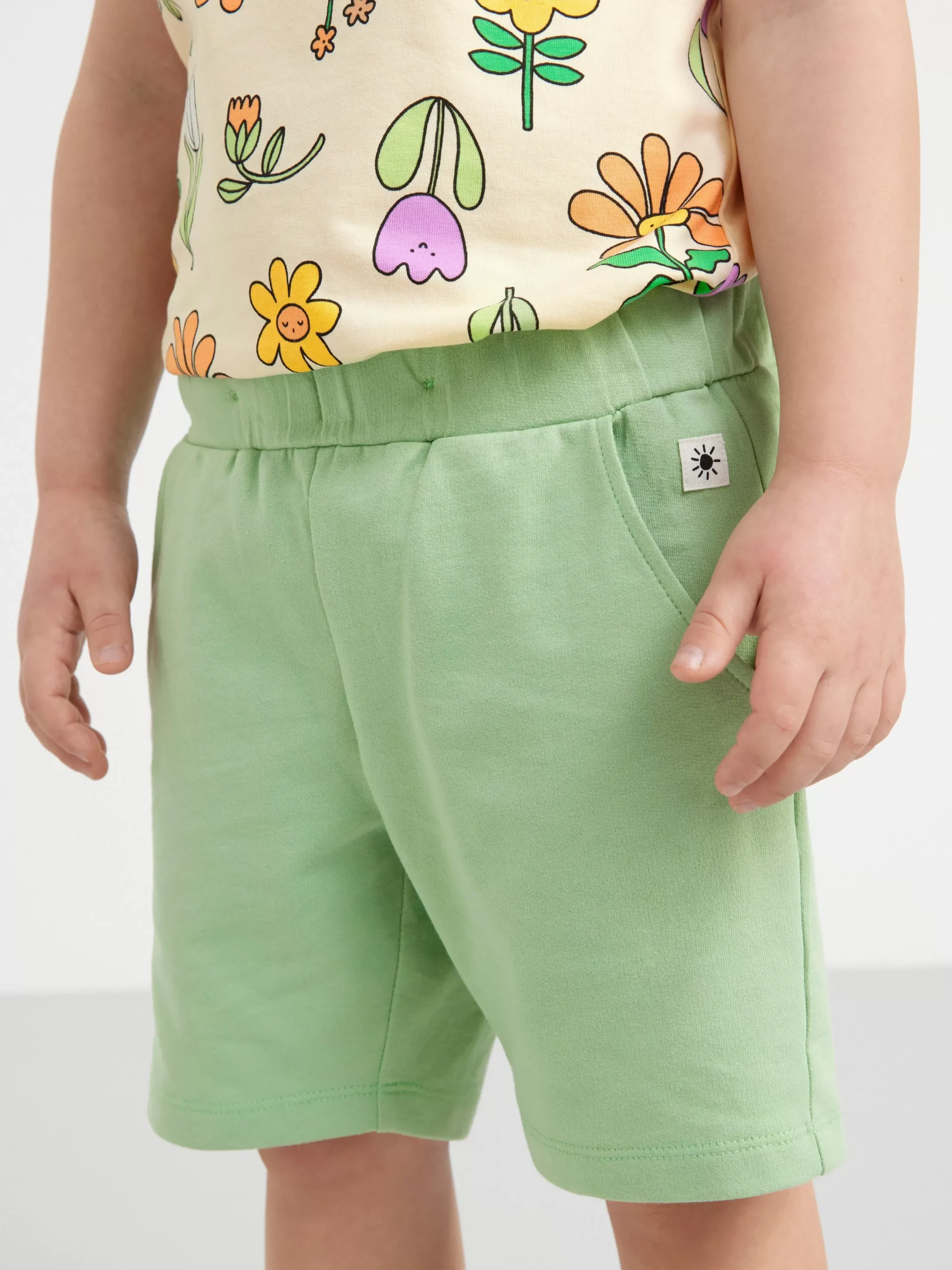 Byxor & Leggings>Lindex Shorts Med Justerbar Midja Och Fickor Green