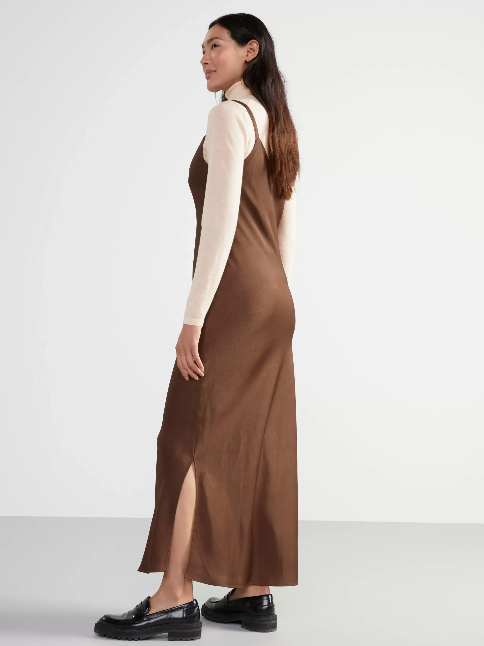 Klänningar>Lindex Slipklanning I Satin Dark Brown