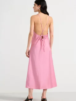 Klänningar>Lindex Slipklanning I Satin Pink