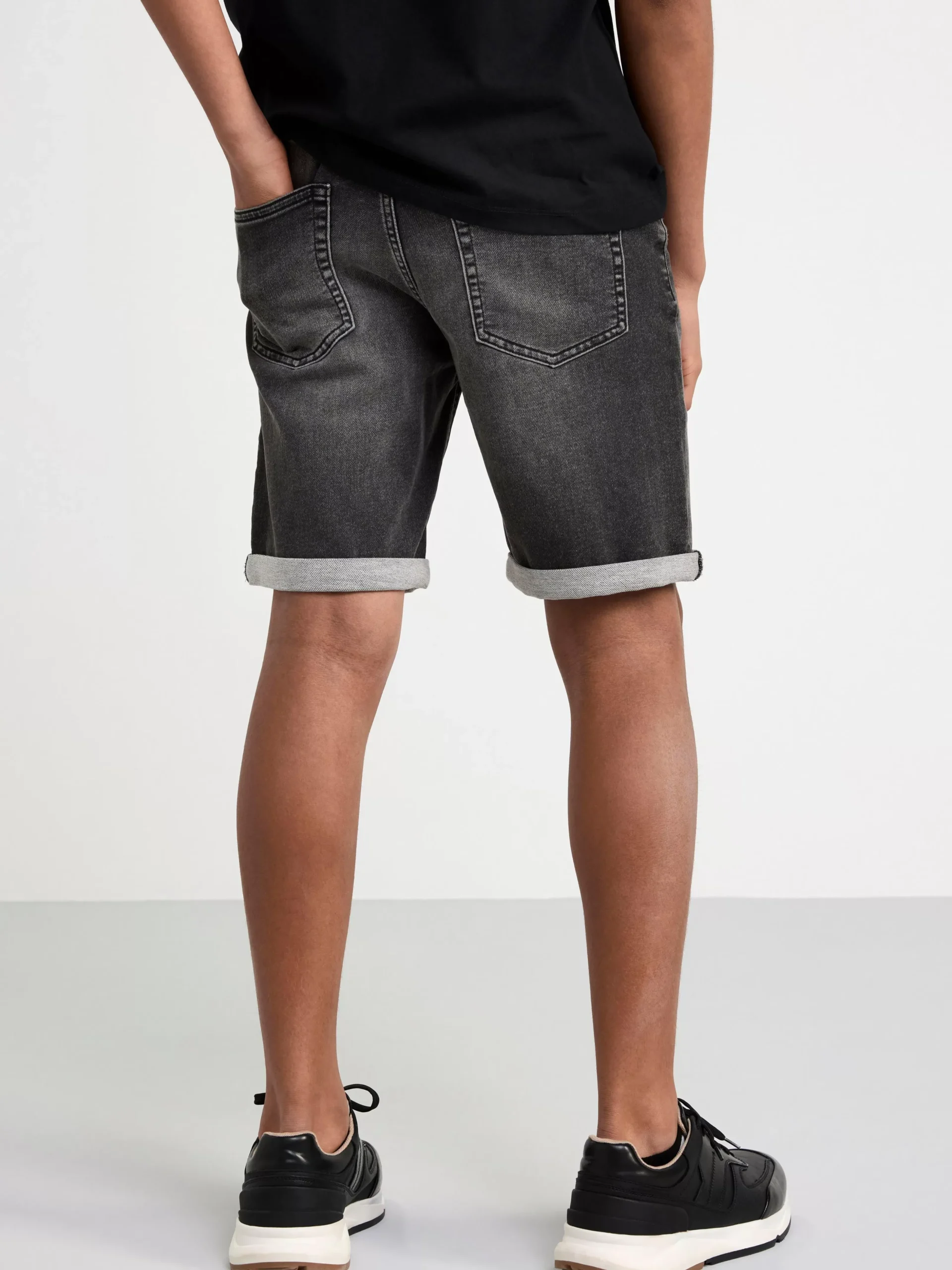 Byxor & Leggings>Lindex Stafffan Superstretchiga Shorts Med Rakt Ben Och Normalhog Midja Black