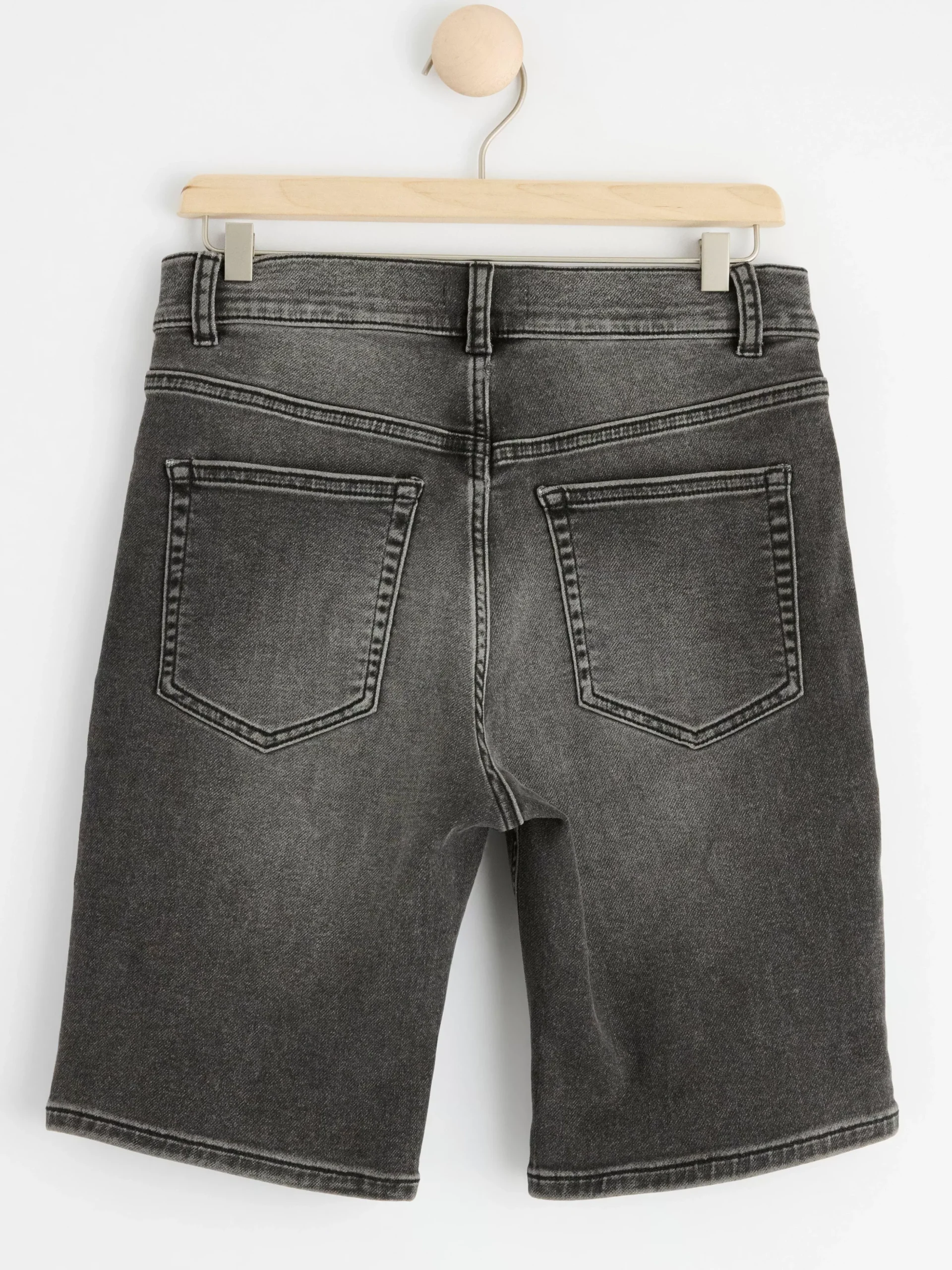Byxor & Leggings>Lindex Stafffan Superstretchiga Shorts Med Rakt Ben Och Normalhog Midja Black