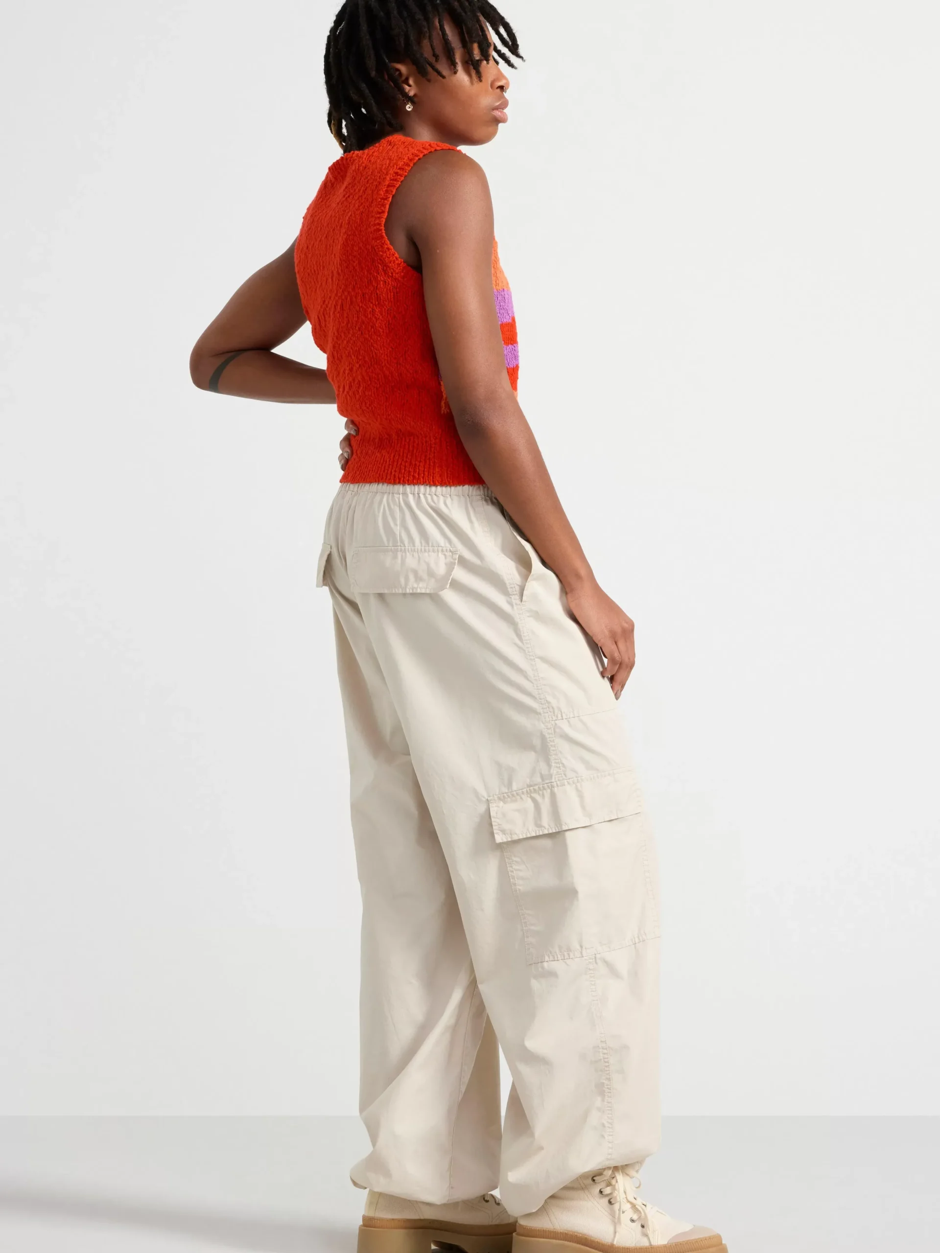 Stickat>Lindex Stickad, Monstrad Vast Red