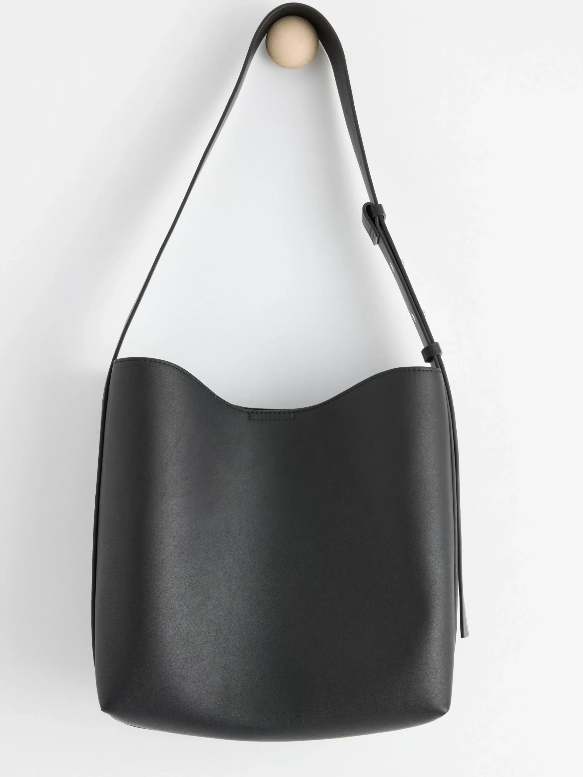 Accessoarer>Lindex Stor Axelremsvaska Black