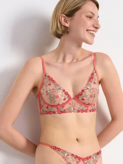 Trosor>Lindex Stringtrosa Low Waist Med Spets Och Blommor Dark Pink