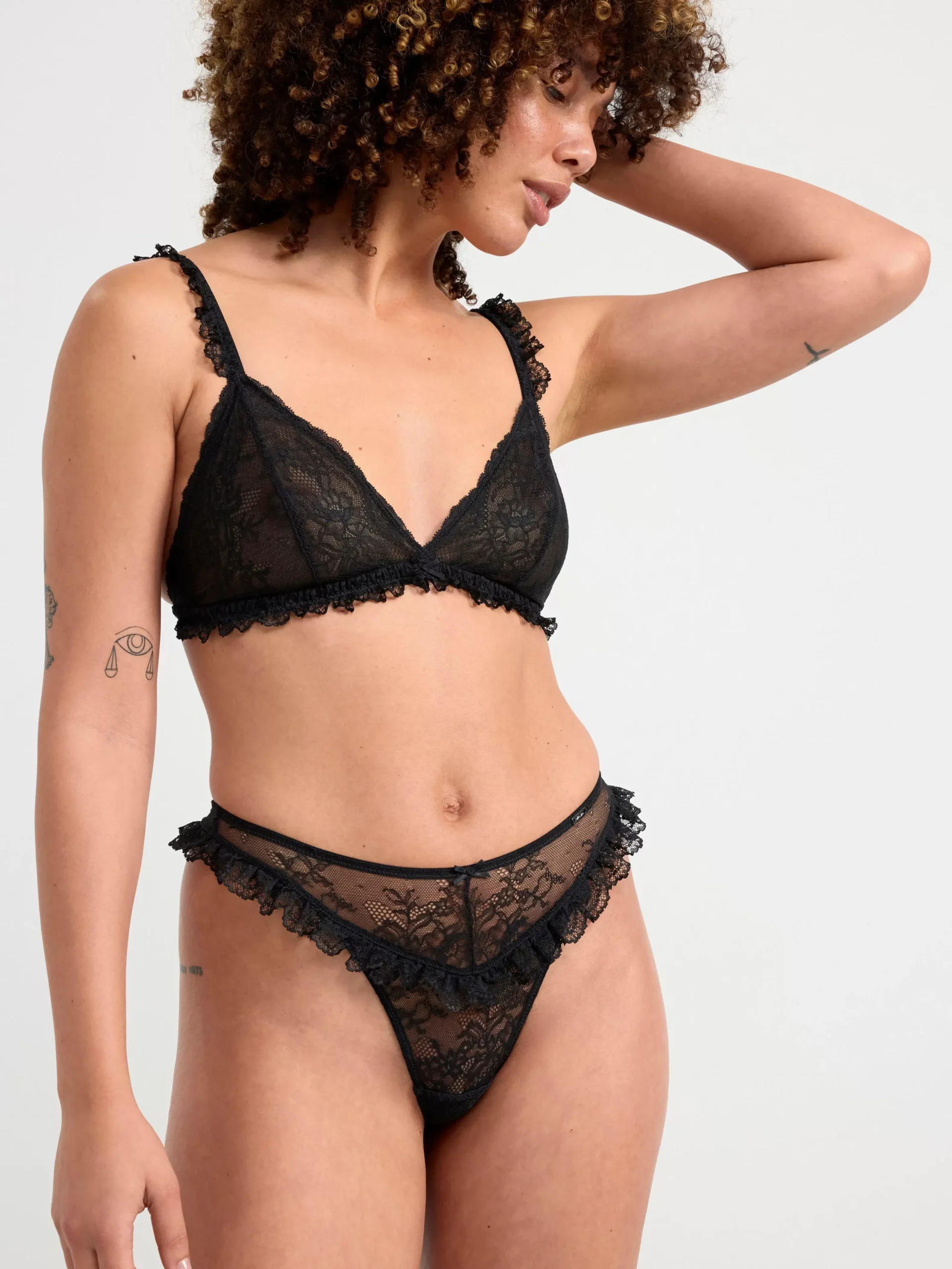 Trosor>Lindex Stringtrosa Regular Waist Med Spets Black