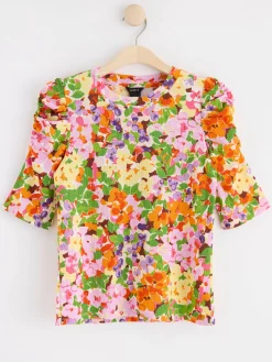 Toppar & T-Shirts>Lindex Topp Med Puffarm Och Blommor Light Pink