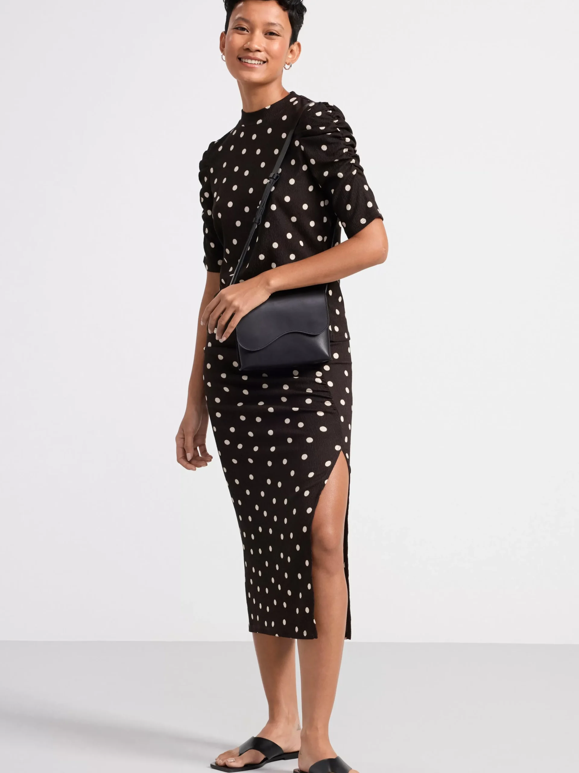 Toppar & T-Shirts>Lindex Topp Med Puffarm Och Struktur Dark Brown