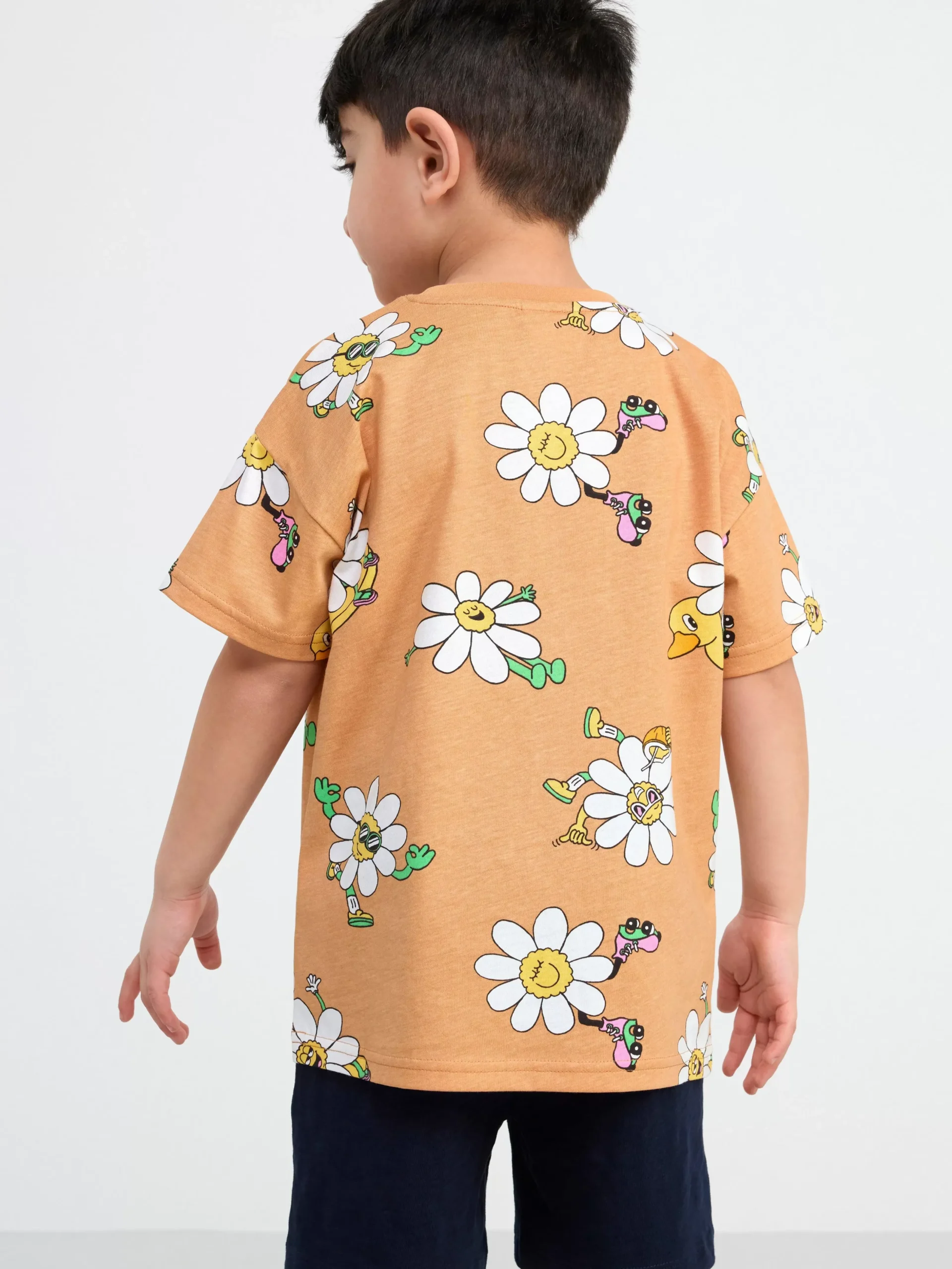 Toppar & T-Shirts>Lindex T-Shirt Med Coola Blommor Dark Beige