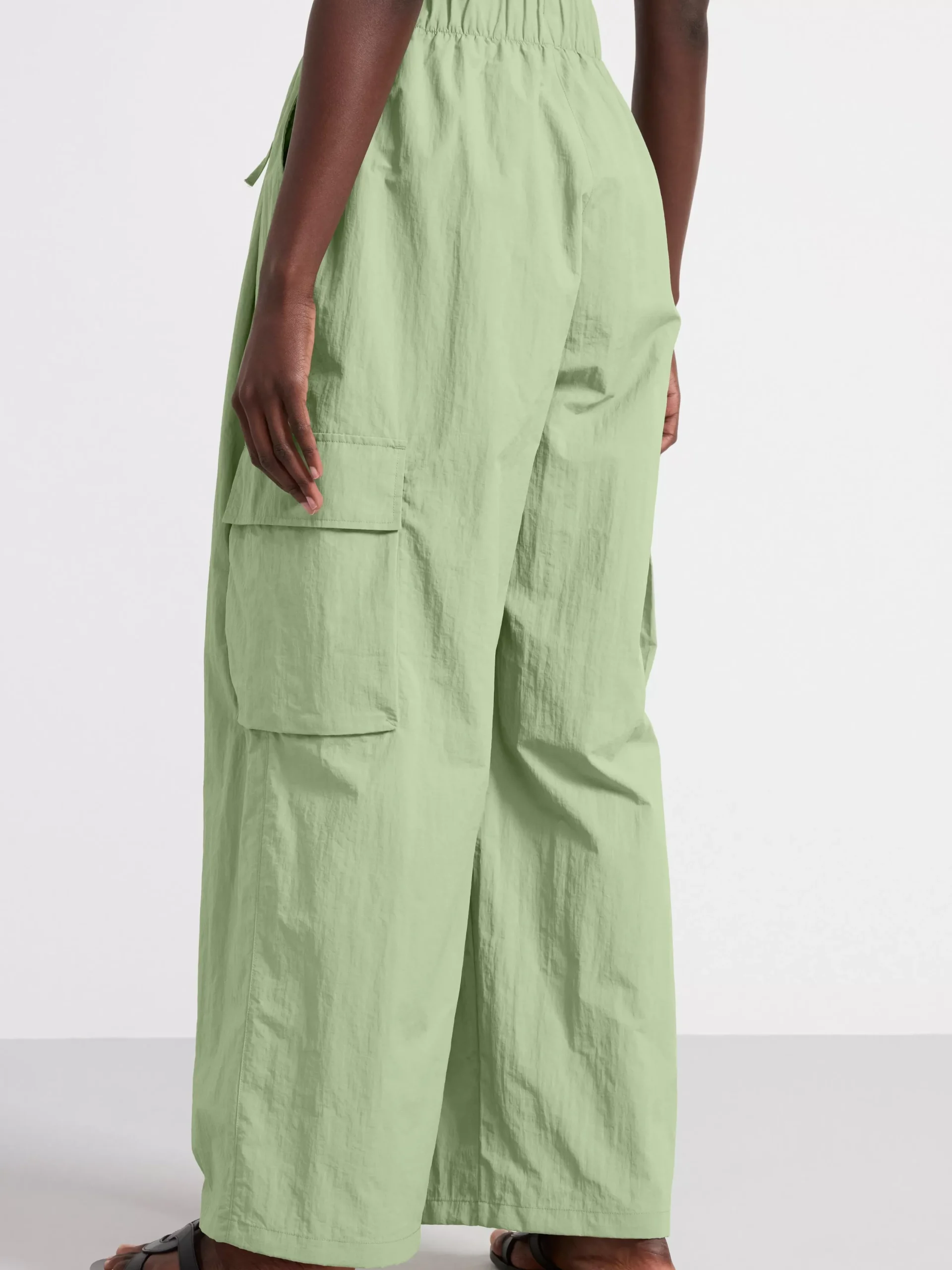 Byxor>Lindex Vid Cargobyxa Light Dusty Green
