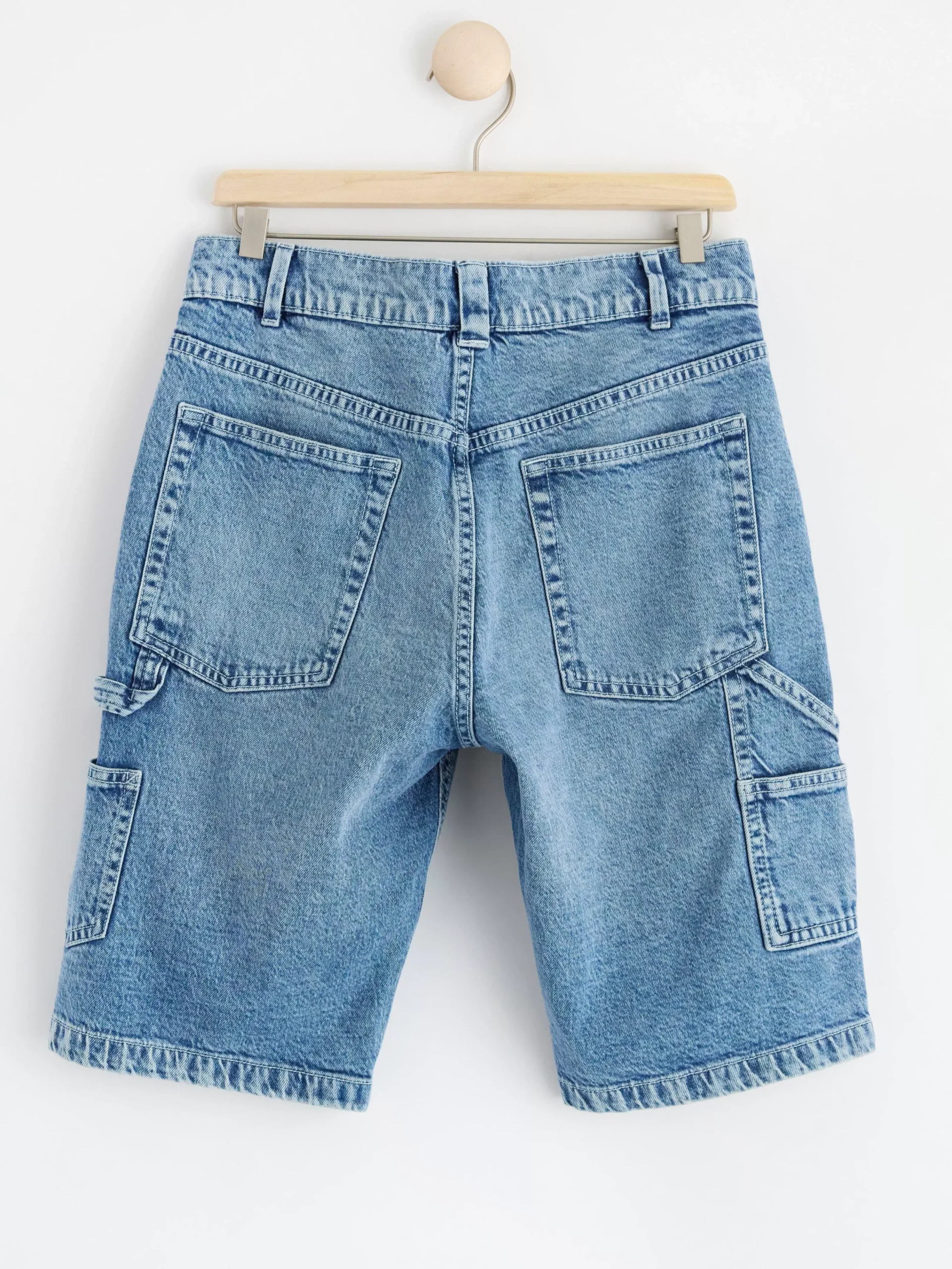Byxor & Leggings>Lindex Vilgot Jeansshorts Med Normalhog Midja Och Vida, Raka Ben Denim