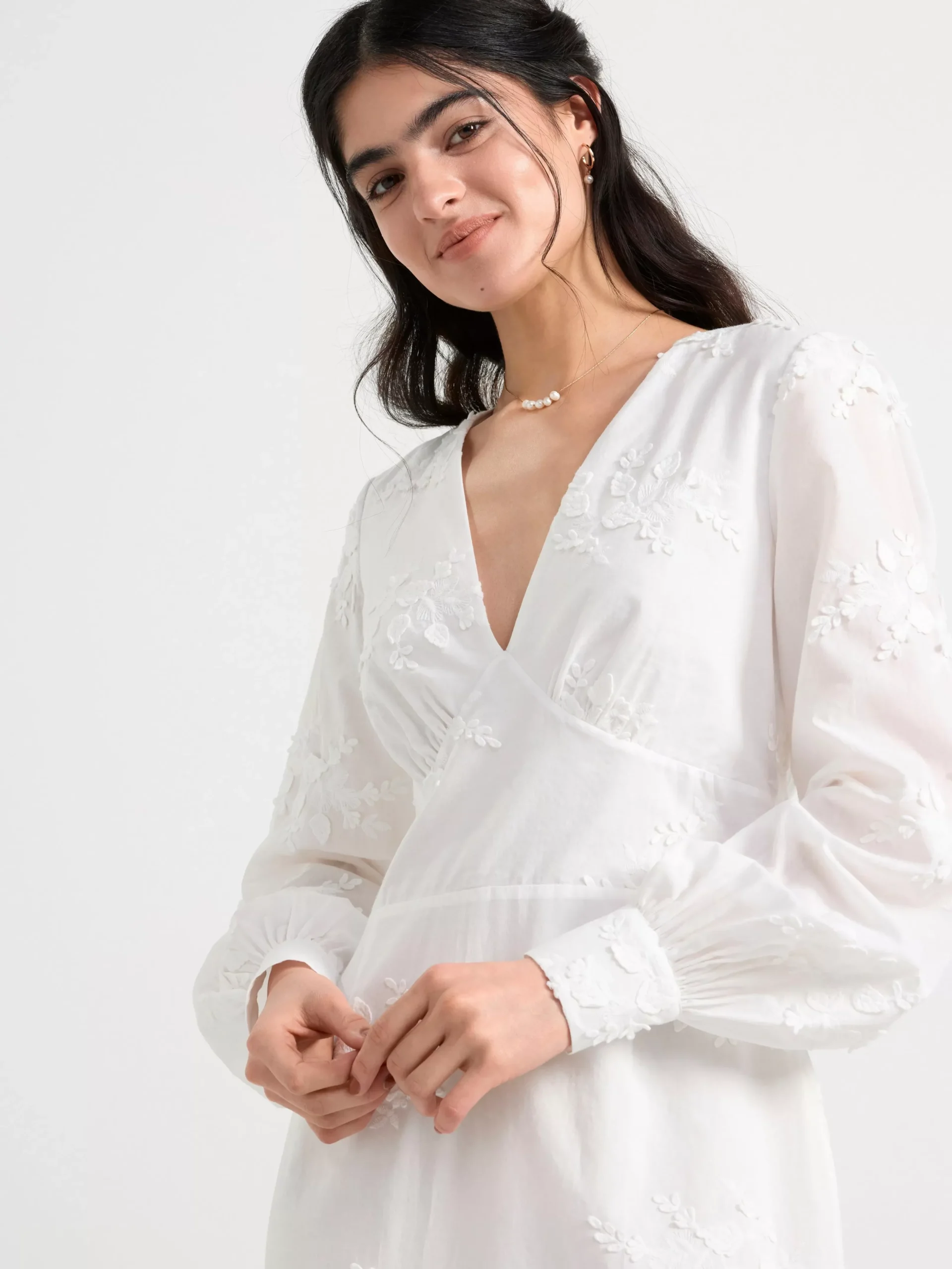 Klänningar>Lindex Vit Klanning Med Blombroderier White